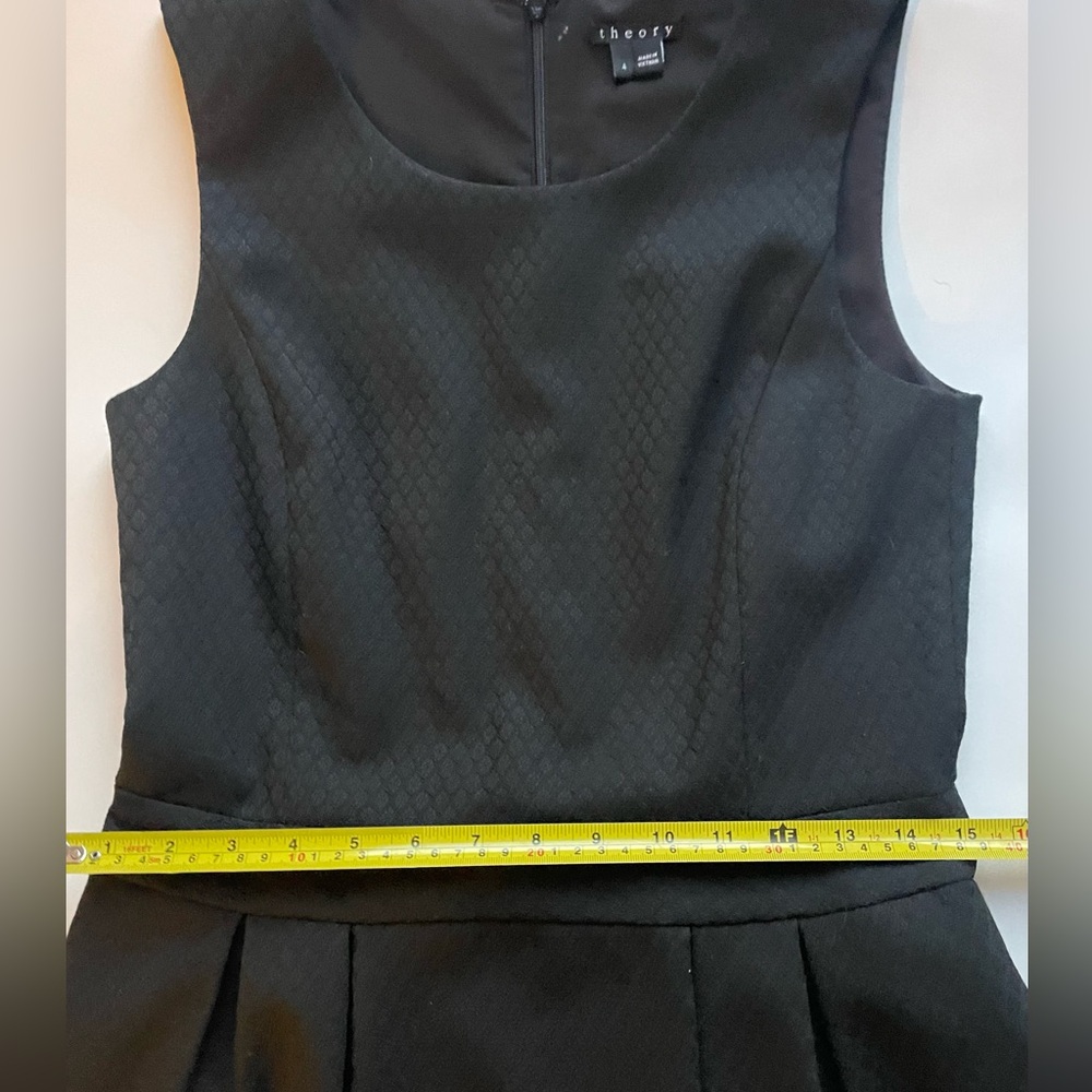 THEORY Quinten Amata Black Textured Sleeveless Fit & Flare Dress – Size 4 - Picture 4 of 8